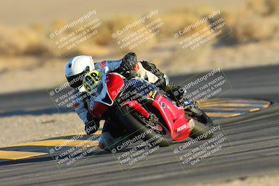 media/Nov-17-2024-CVMA (Sun) [[1fec520723]]/Race 17-Amateur Supersport Middleweight/